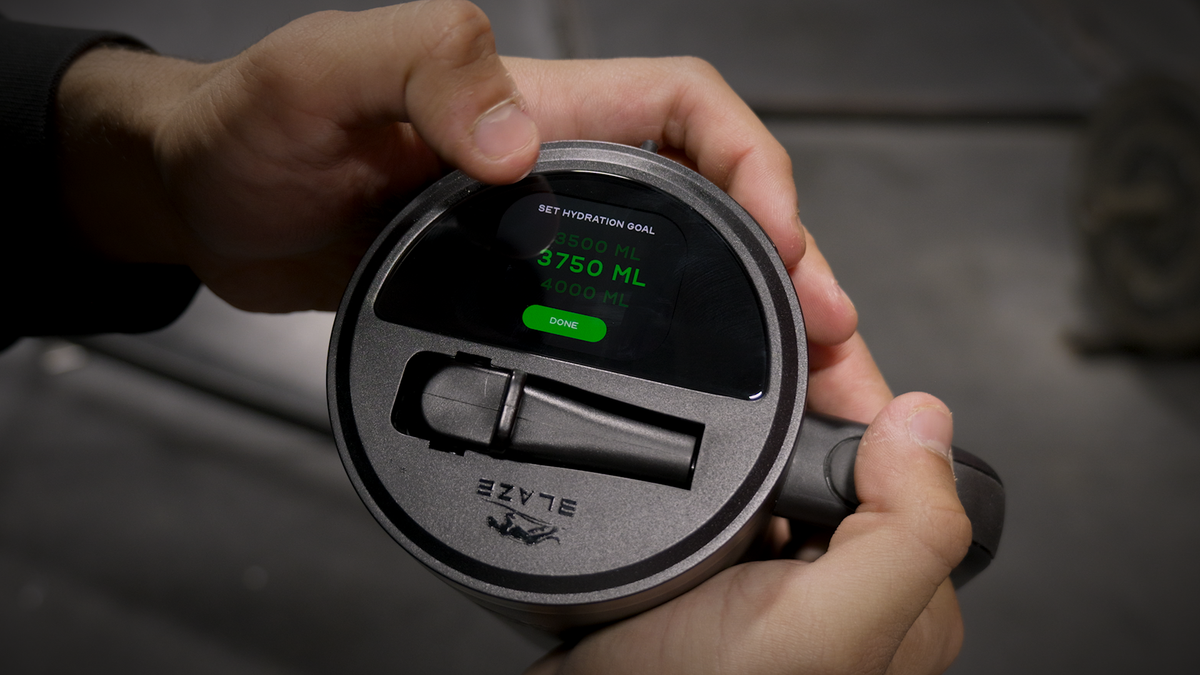 The Blaze Smart Bottle